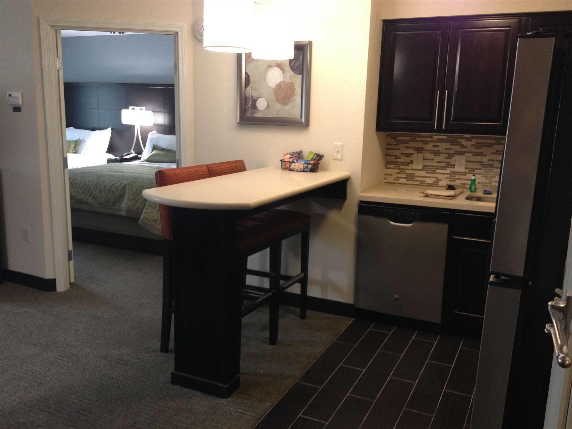 Staybridge Suites Schererville By Ihg Екстериор снимка